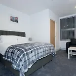 Hillcrest * Leeds (West Yorkshire)
