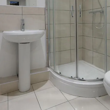 Hillcrest Leeds (West Yorkshire)