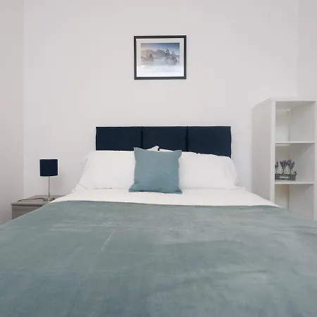 Hillcrest فندق