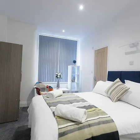 Hillcrest * Leeds (West Yorkshire)