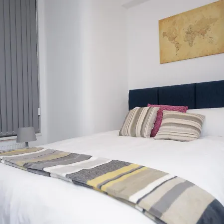 Hillcrest * Leeds (West Yorkshire)