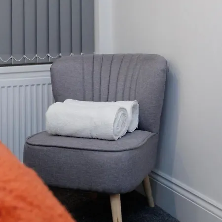 Hillcrest * Leeds (West Yorkshire)