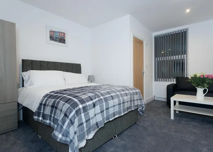 Hillcrest * Leeds (West Yorkshire)