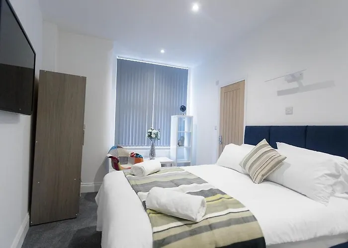 Hillcrest * Leeds (West Yorkshire)